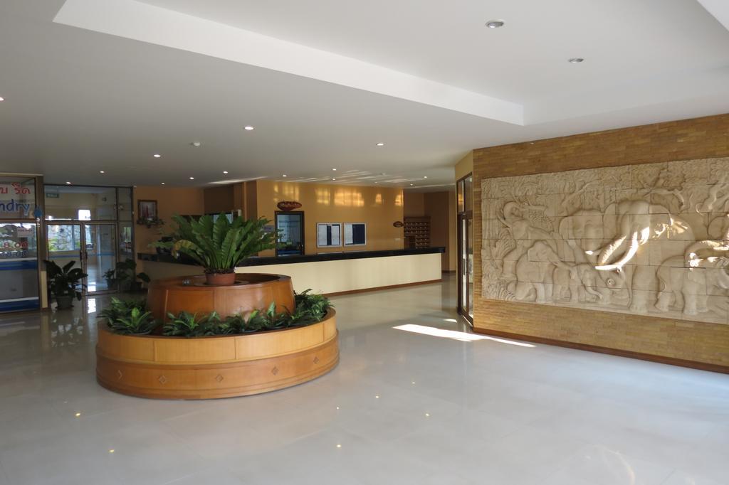 Royal Hill Condotel Apartemen